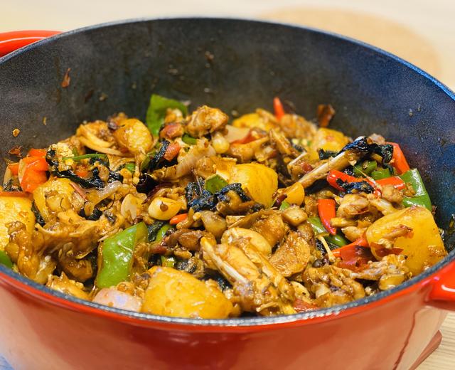 紫苏泡椒牛蛙锅的做法