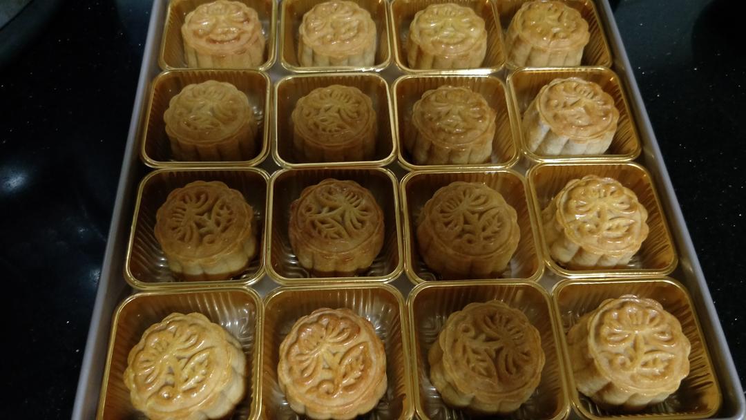 金沙奶黄月饼