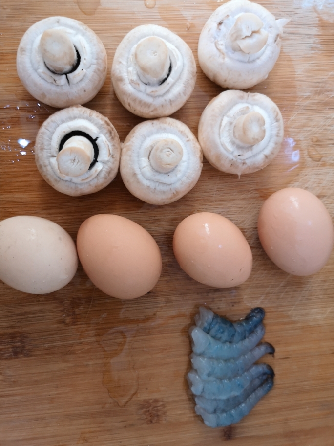 低脂鲜虾圆菇厚蛋烧的做法 步骤2
