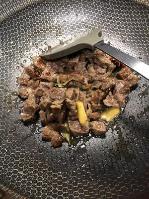 营养下饭的腐竹炖牛肉的做法 步骤6