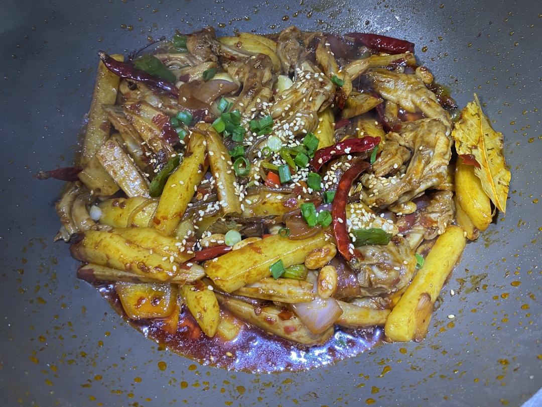 糯香鸭掌干锅—来自干锅发源地的保姆级菜谱