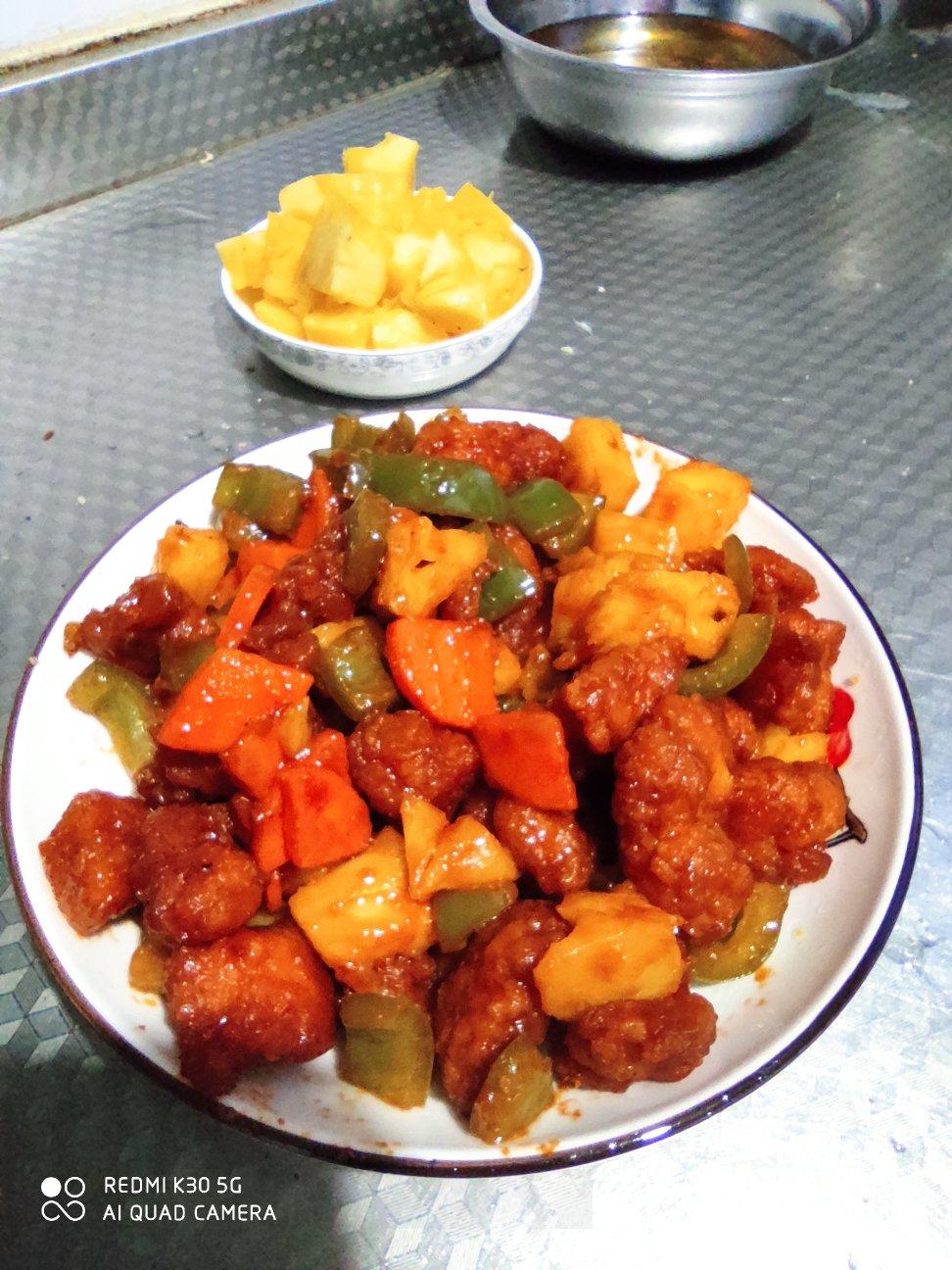 菠萝咕噜肉