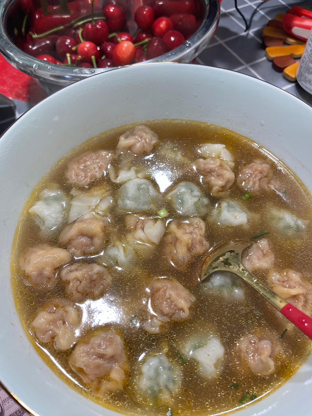 鲜肉荠菜小馄饨