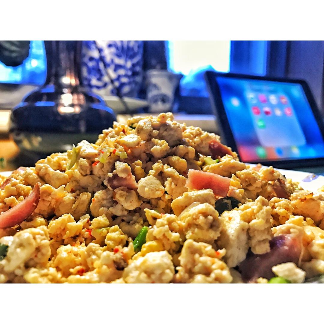 鸡刨豆腐