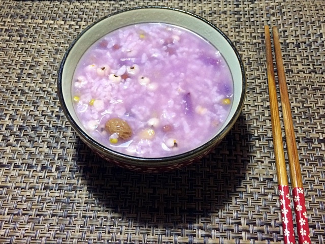 红豆薏仁紫米粥