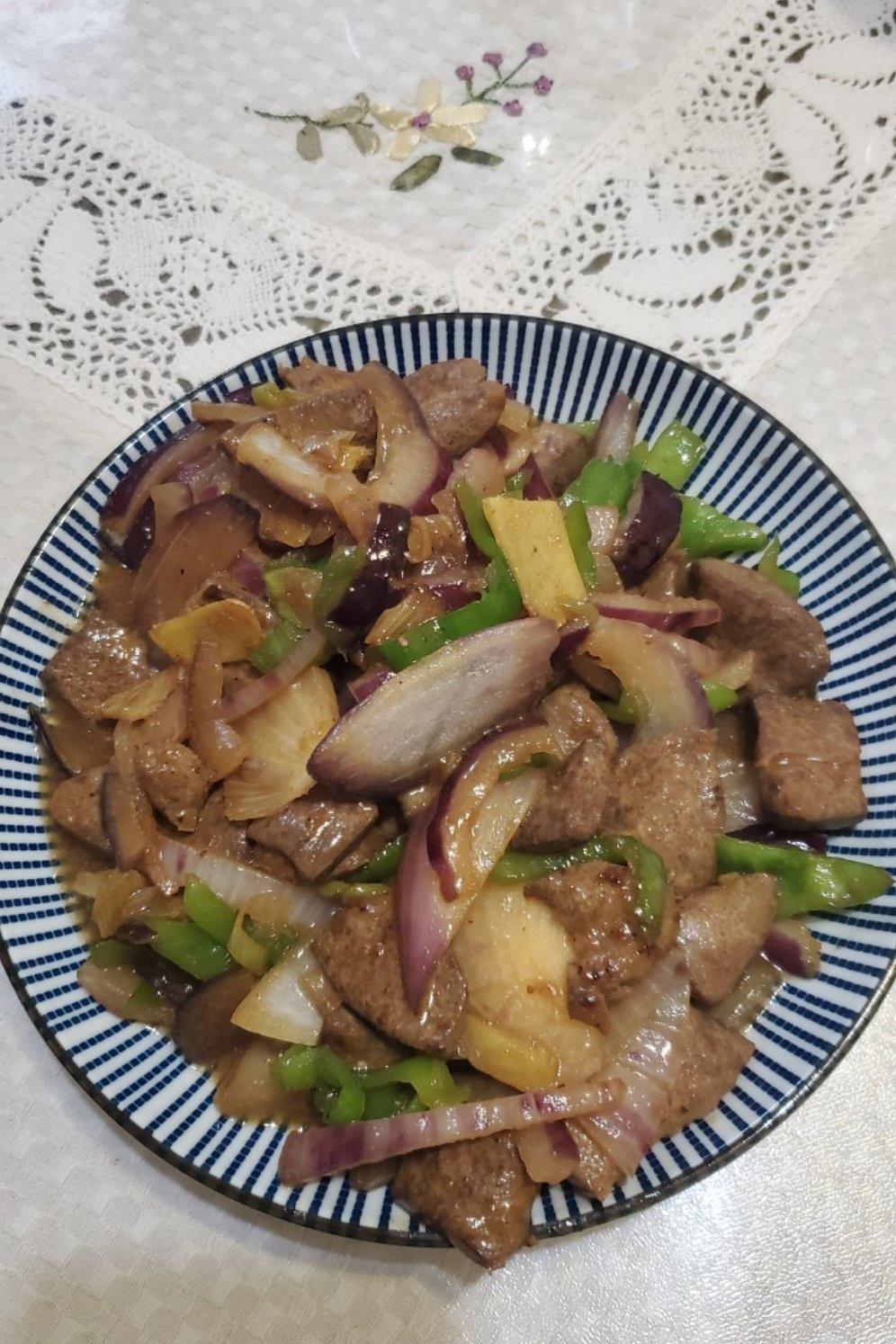 洋葱炒猪肝
