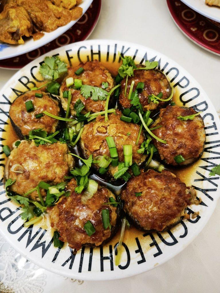 美味的肉酿香菇～～孩子爱吃的下饭菜