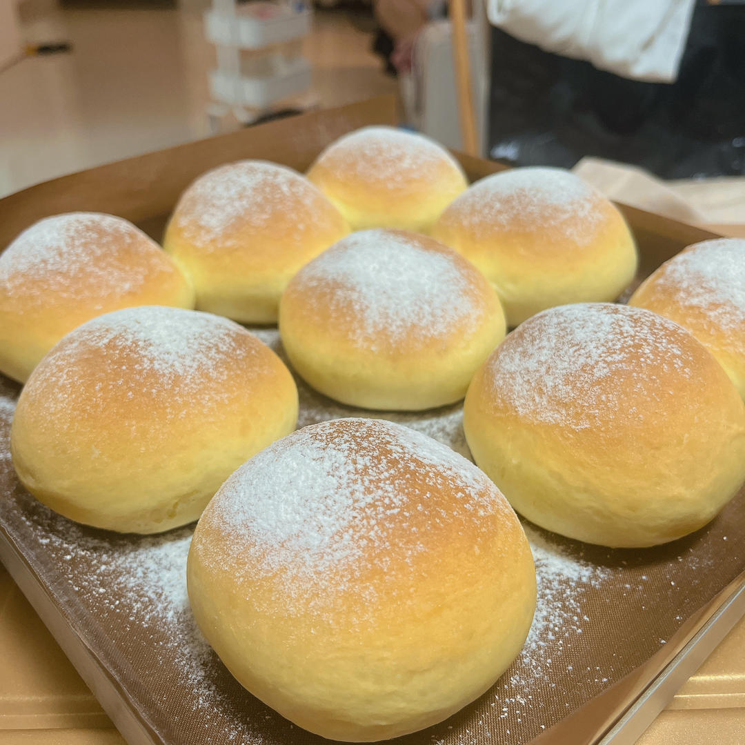 🥛超简单快手，柔软拉丝，一次发酵，牛奶小餐包