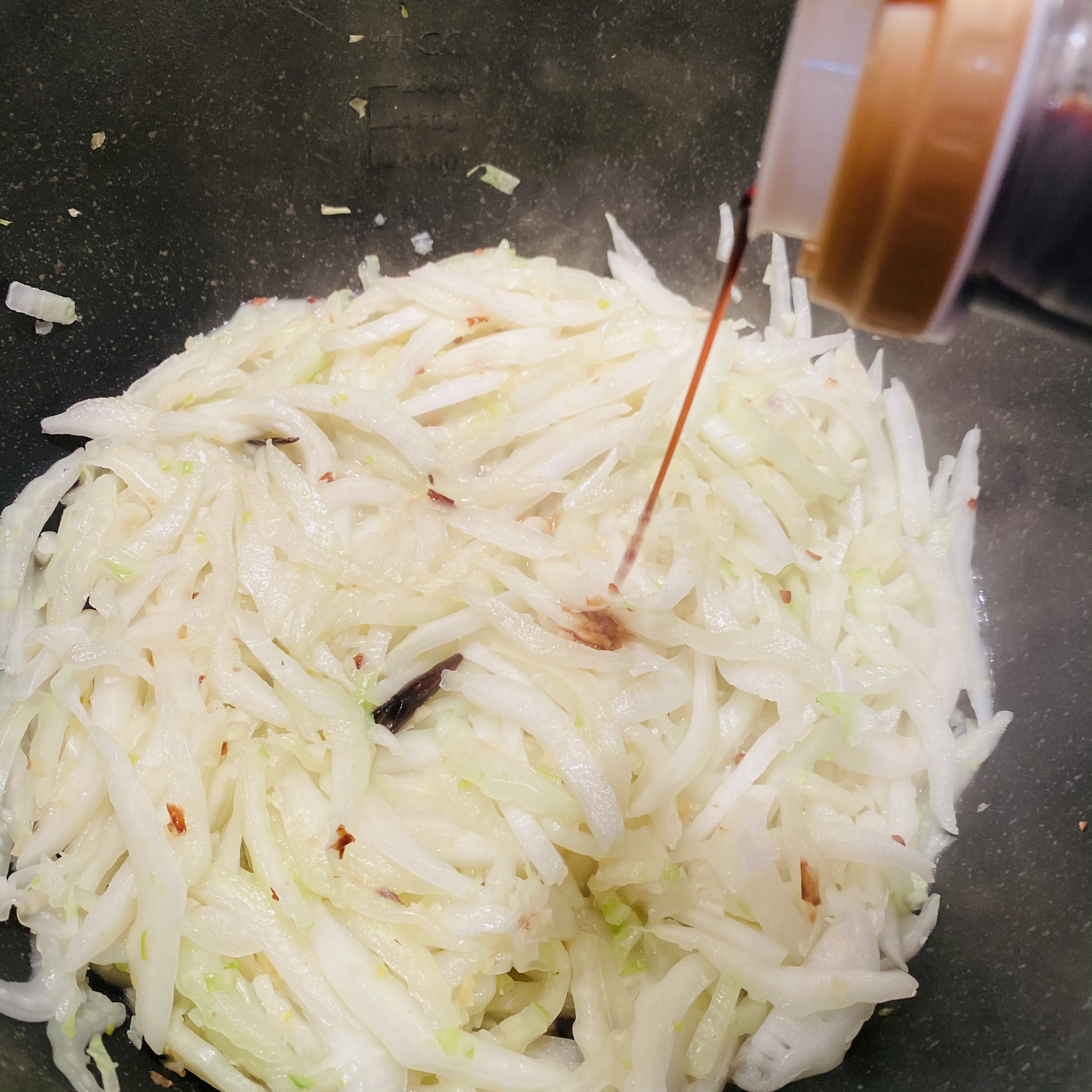 快手菜❤️炝炒白菜丝（酸辣口）的做法 步骤6