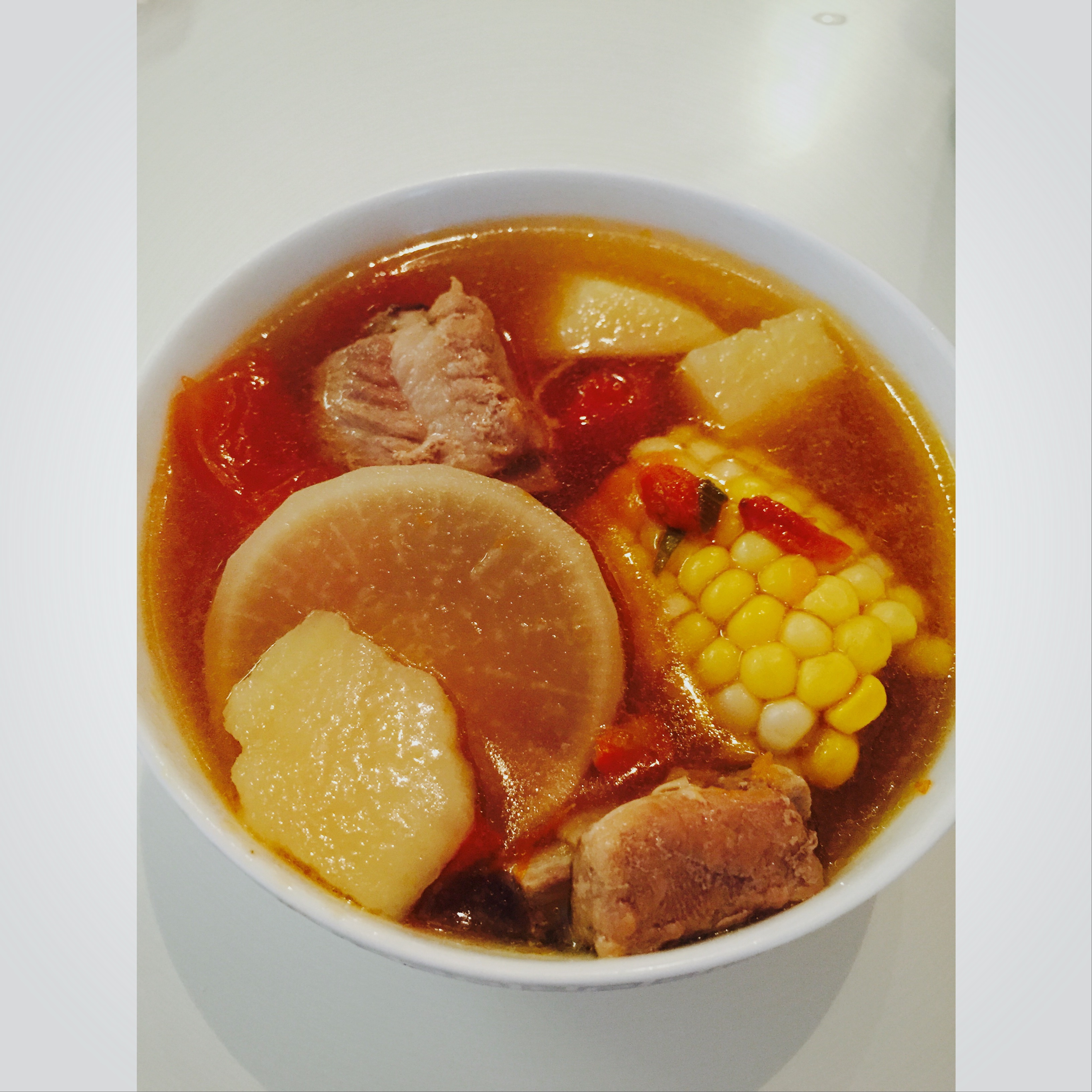 番茄土豆玉米排骨汤