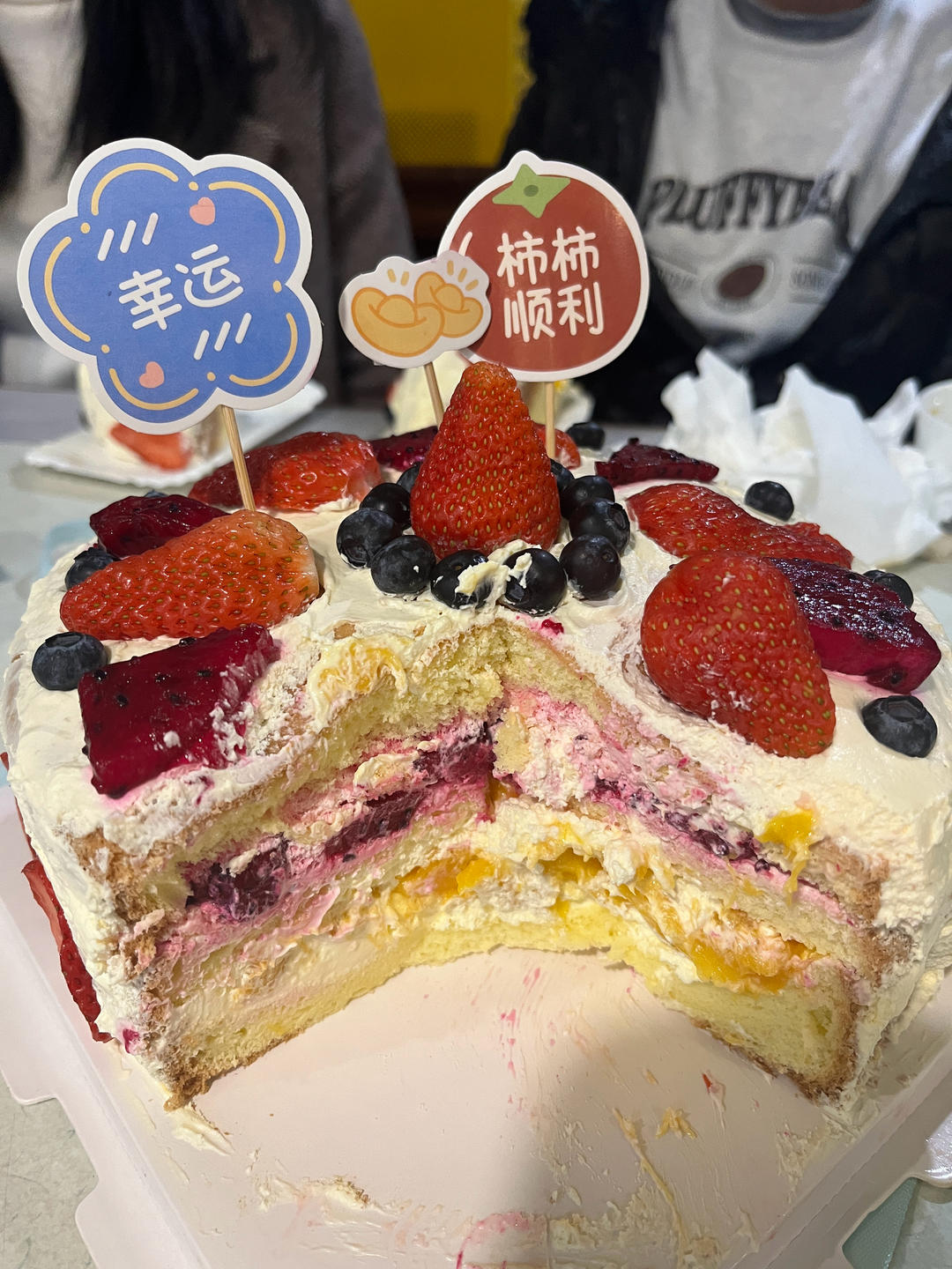 新手必成8寸生日蛋糕（详细多图干货经验分享，解决戚风蛋糕塌陷，奶油饰面涂不好，烤箱温度不好掌握等各种问题）