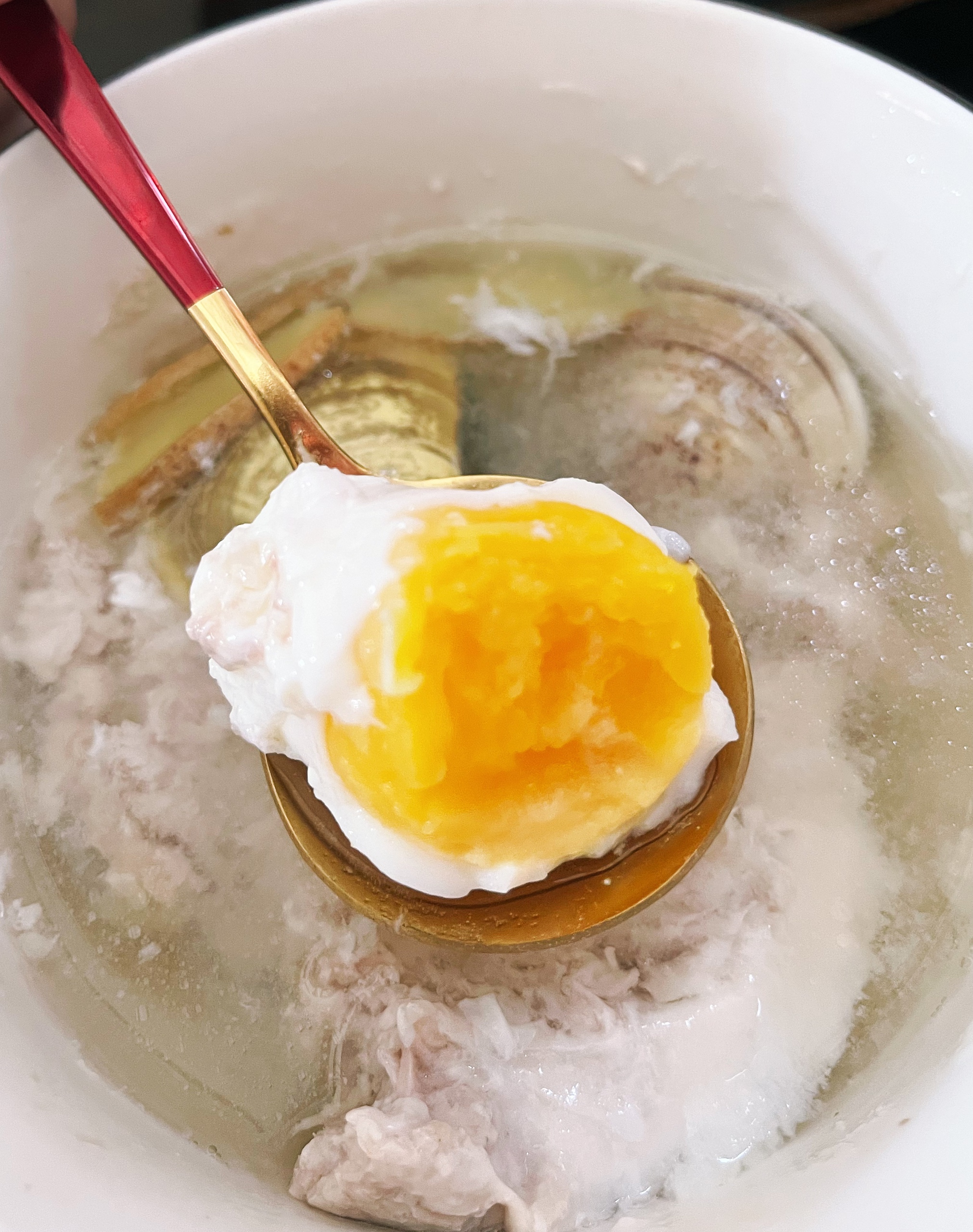 营养满满的文蛤鸡蛋肉泥汤的做法 步骤6
