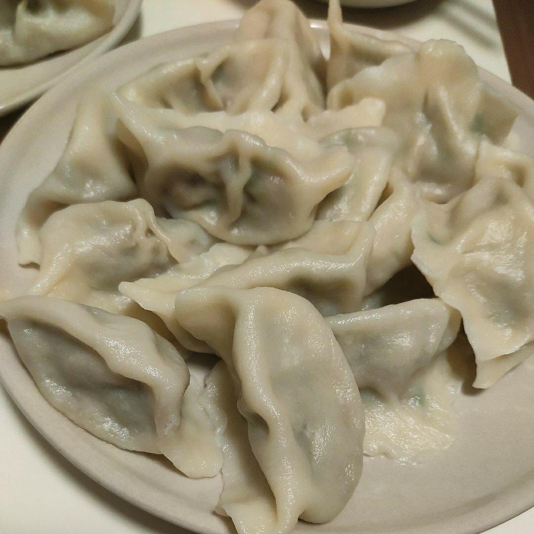 三鲜水饺（韭菜虾仁猪肉馅）