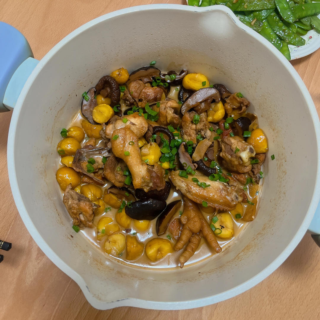 栗子焖鸡￨汁浓味郁、软糯入味