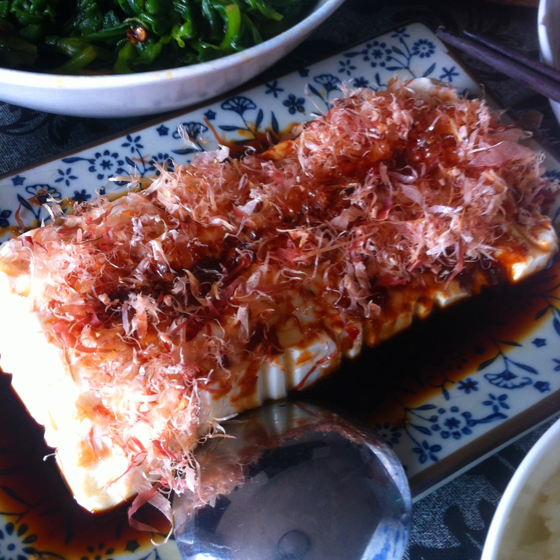 木鱼花拌豆腐