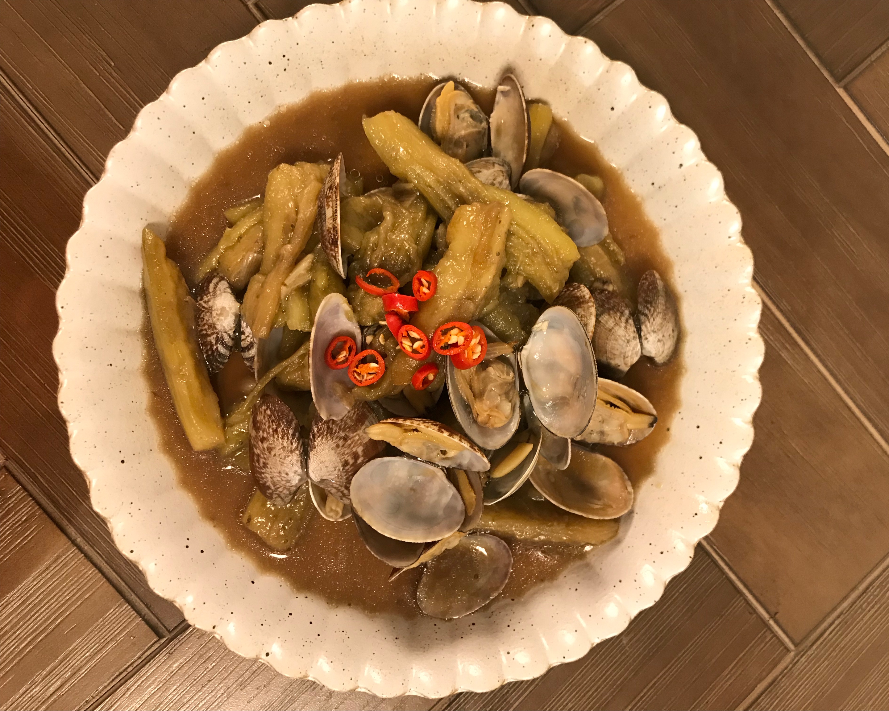 超简单超下饭的炖茄子蛤蜊的做法