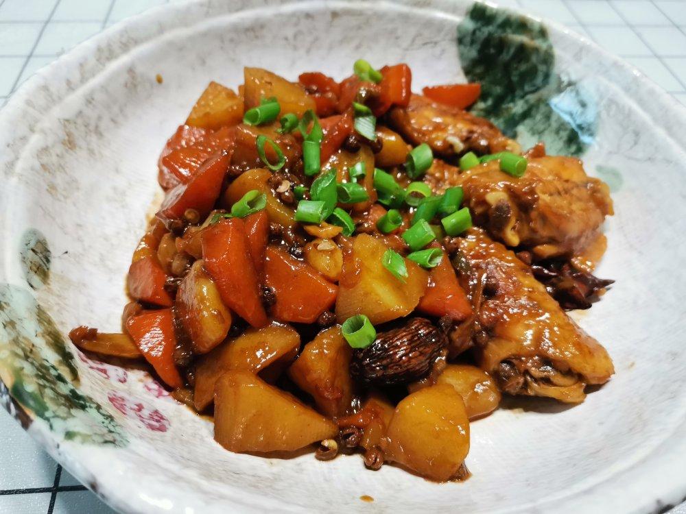 胡萝卜土豆烧鸡翅