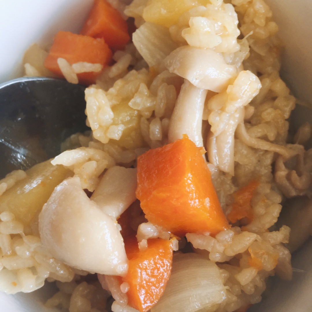 土豆焖饭（电饭锅版）