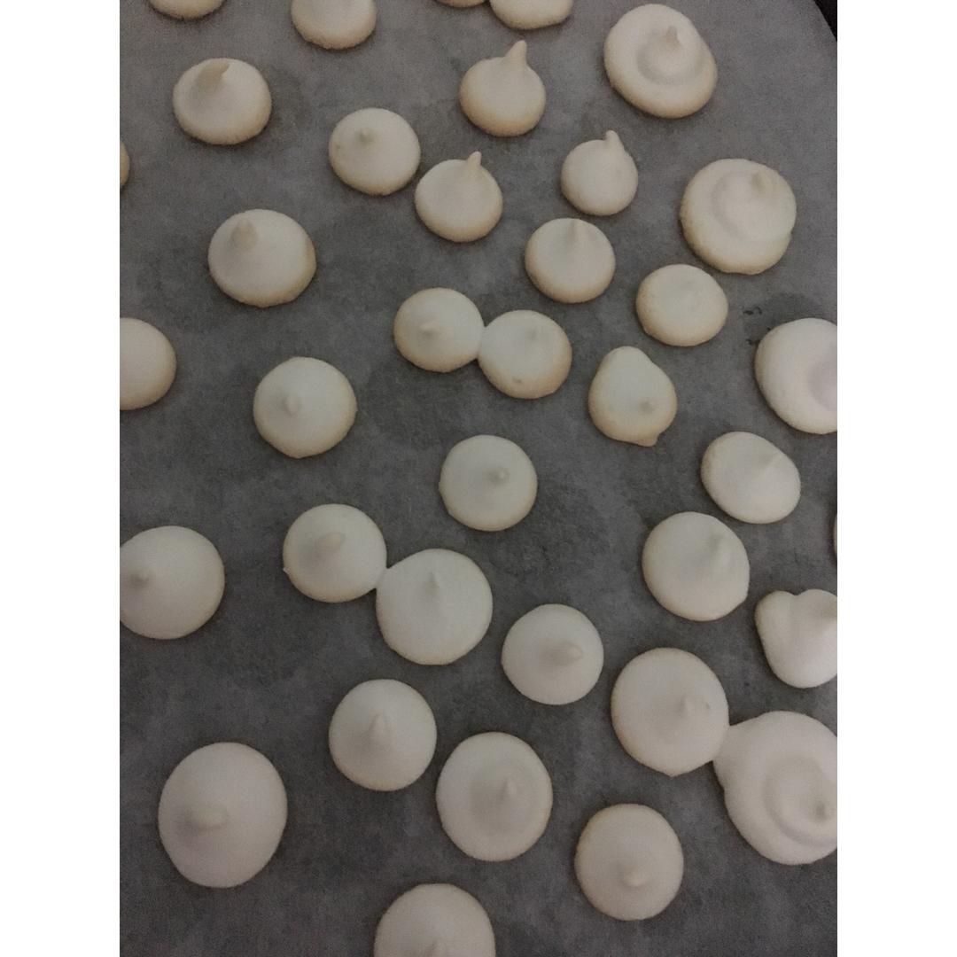 蛋白糖（烤箱做蛋白糖）