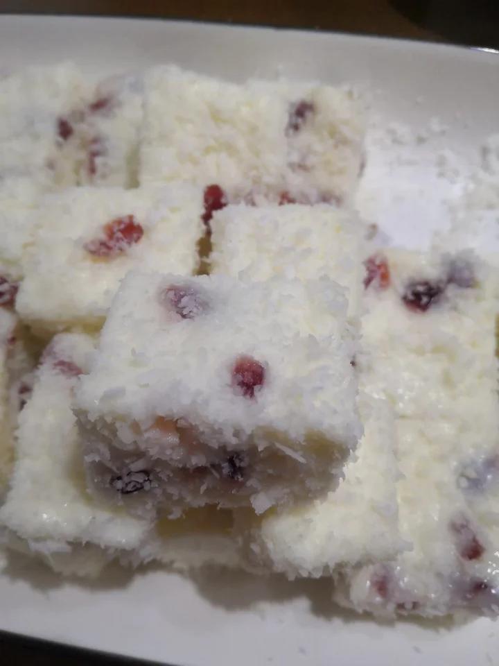 完胜85度C牛奶椰丝小方