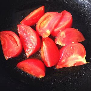 番茄洋葱炒牛肉的做法 步骤4