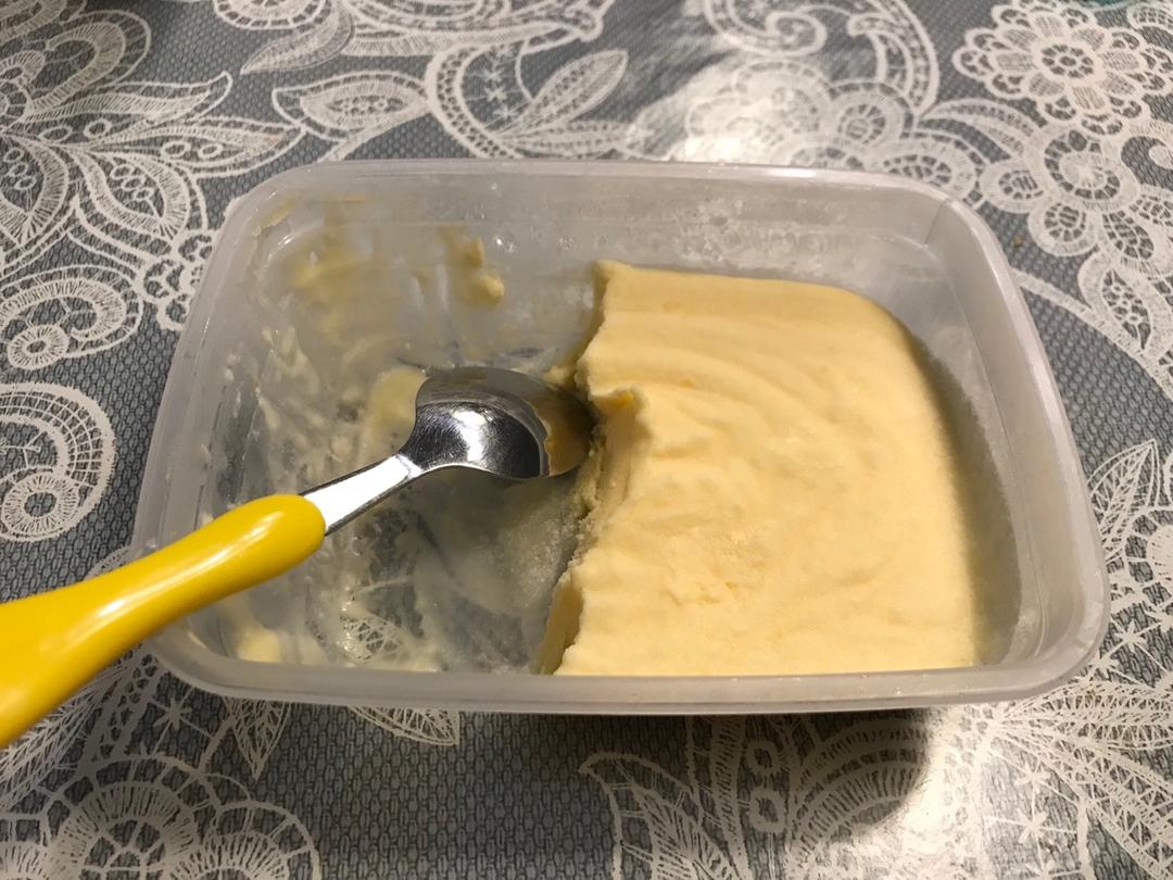 自制冰淇淋（懒人版无需搅拌的冰淇淋）