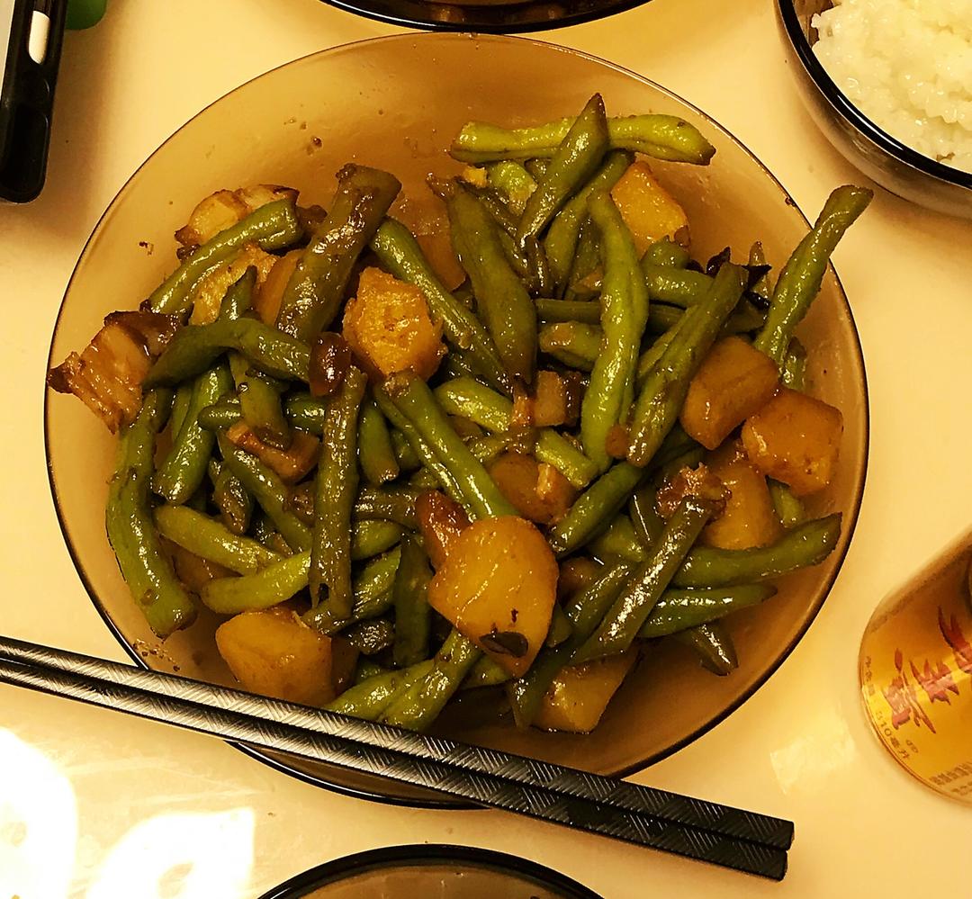 土豆芸豆五花肉