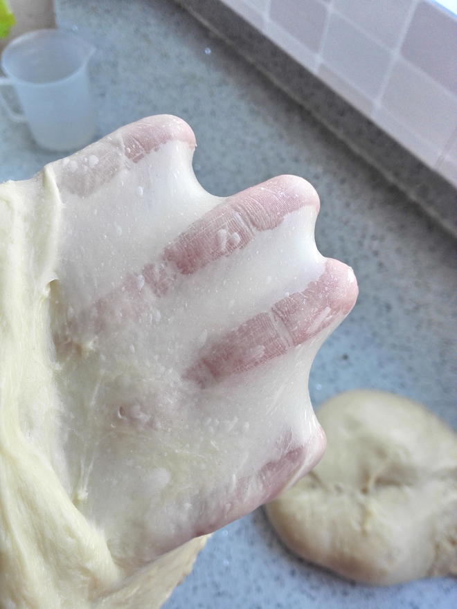 面包机都能揉出手套膜（不用剪刀，面包机出膜最详细指导）的做法
