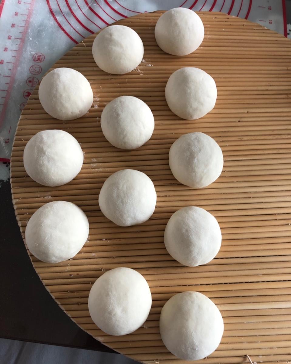 在面包机帮助下蒸馒头