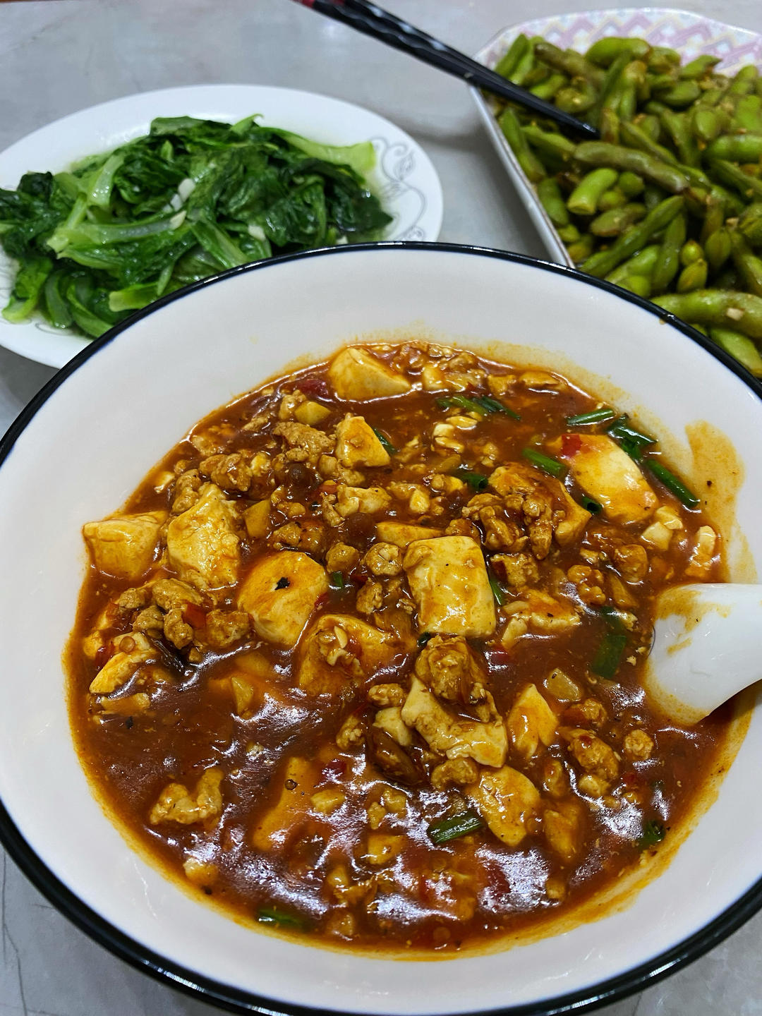 麻婆豆腐（嫩豆腐、肉末、豆瓣酱、花椒粉、蒜末）