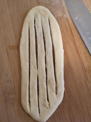 奶香芋泥面包的做法 步骤9