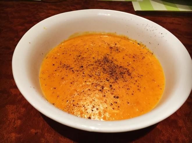 南瓜胡萝卜奶油芝士浓汤的做法