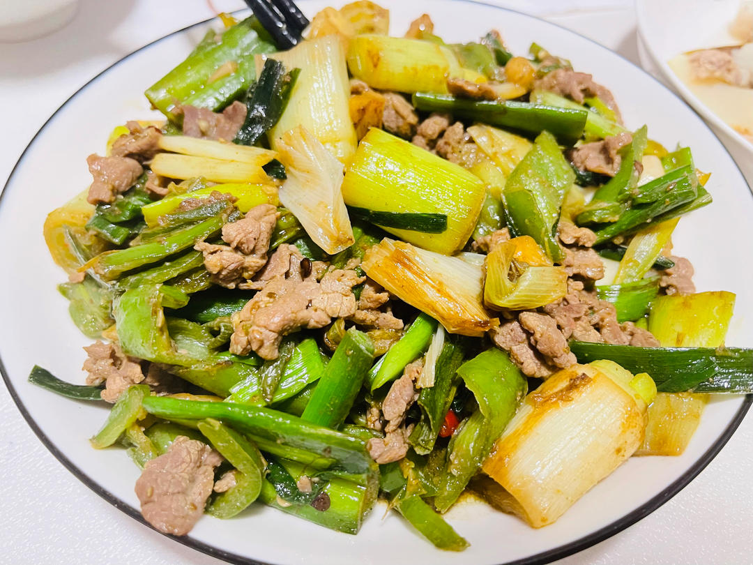 孜然大葱炒牛肉