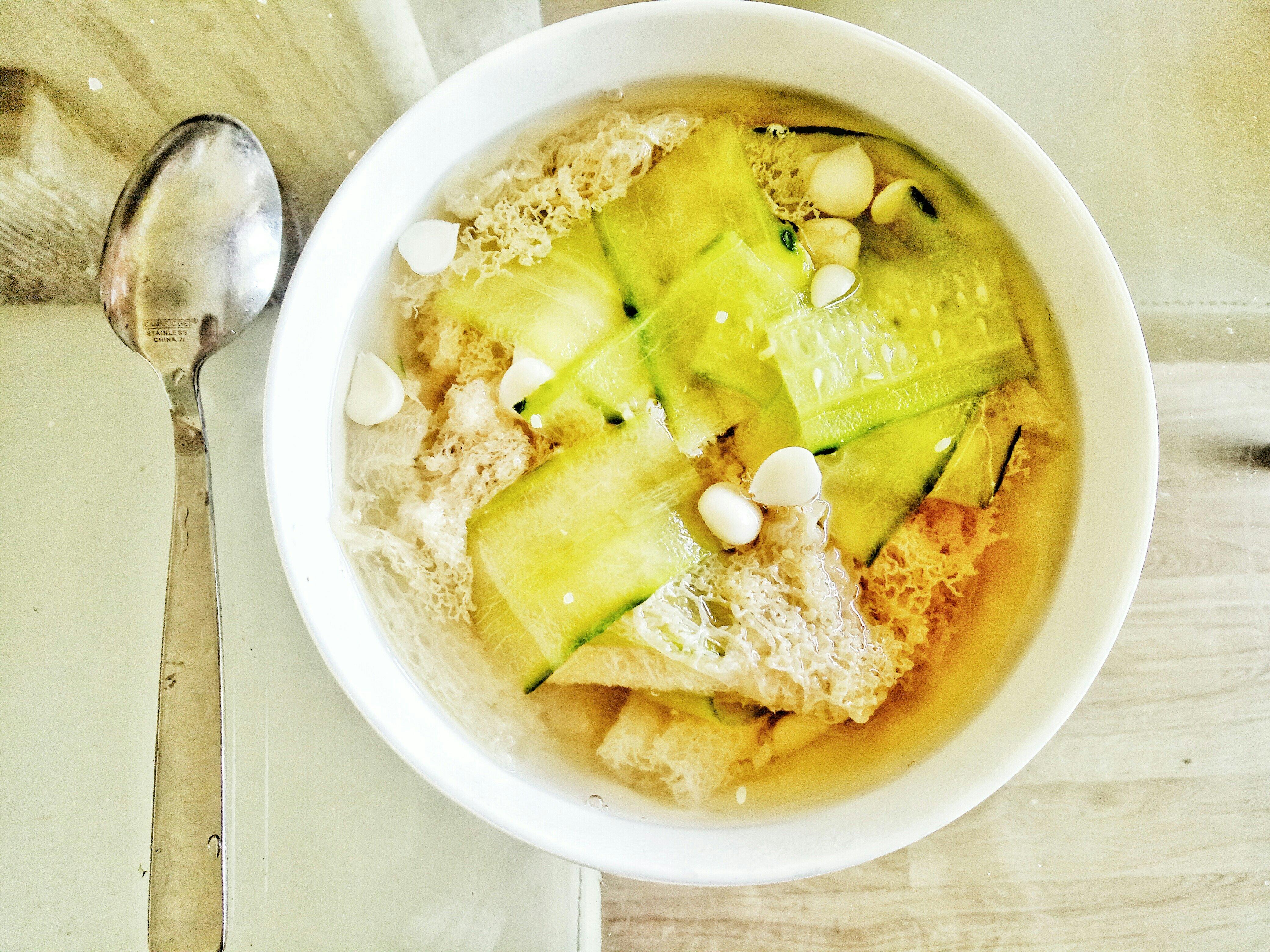 竹荪黄瓜杏仁汤的做法