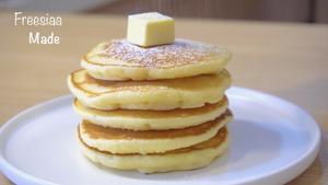 【视频】羊奶葡萄干松饼pancakes & 羊奶奶茶的做法 步骤10