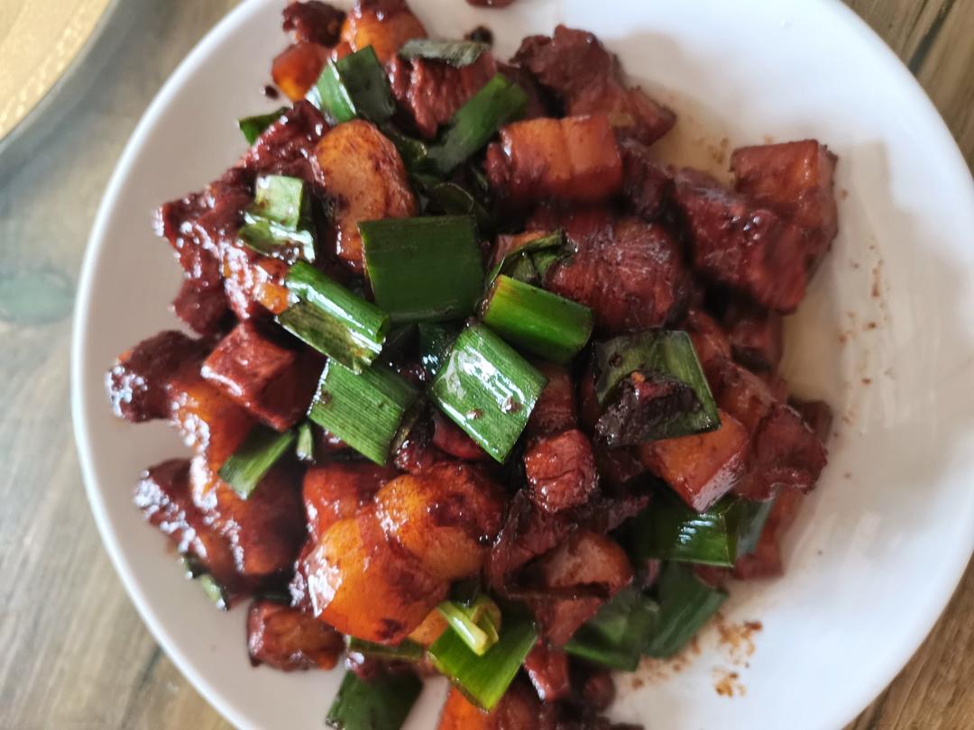 家常版的红烧肉（一点都不腻，软，糯)