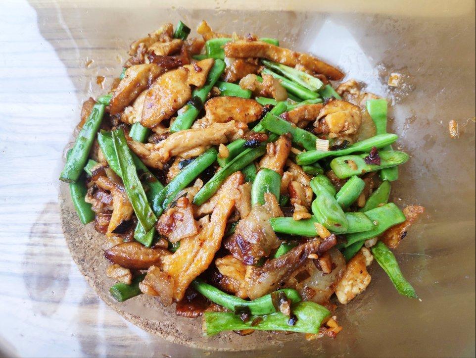 炒肉就得嫩—豆角炒肉（四季豆）
