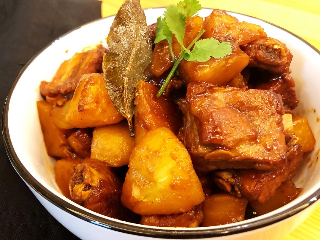 土豆烧排骨