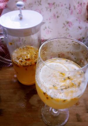 百香果蜂蜜柠檬茶的做法 步骤8