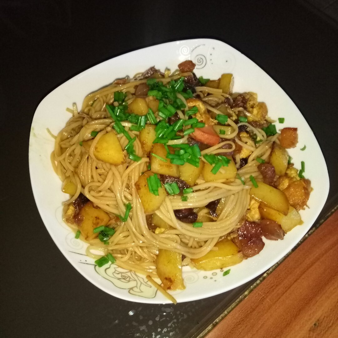 土豆焖面