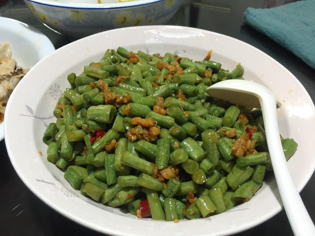 肉沫豆角下饭菜