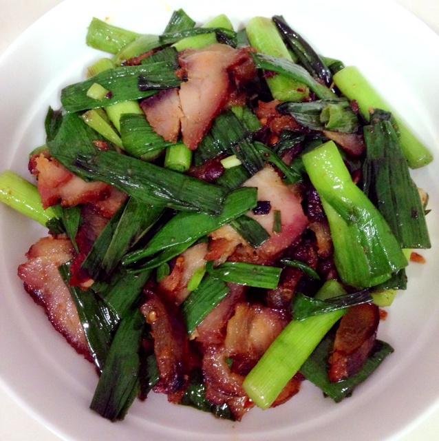 呗妈做的青蒜炒腊肉