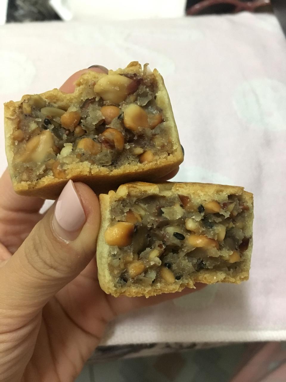 又是中秋，做与众不同的月饼——玫瑰果仁月饼