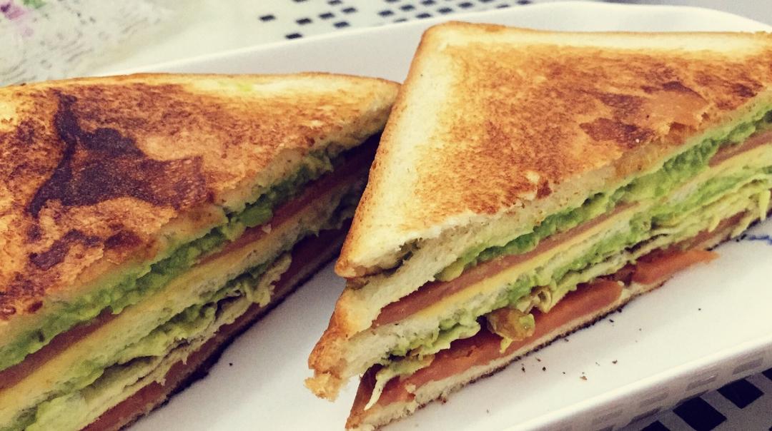 牛油果早餐三明治 Avocado Breakfast Toasted Sandwich