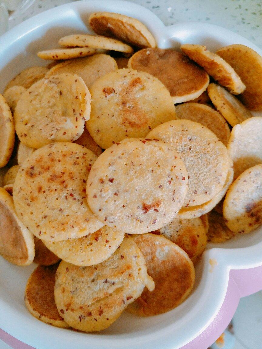 助消化还养胃——小米红枣蛋黄饼 宝宝辅食食谱