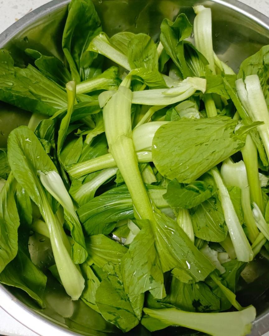 低脂菜清炒上海青的做法 步骤1