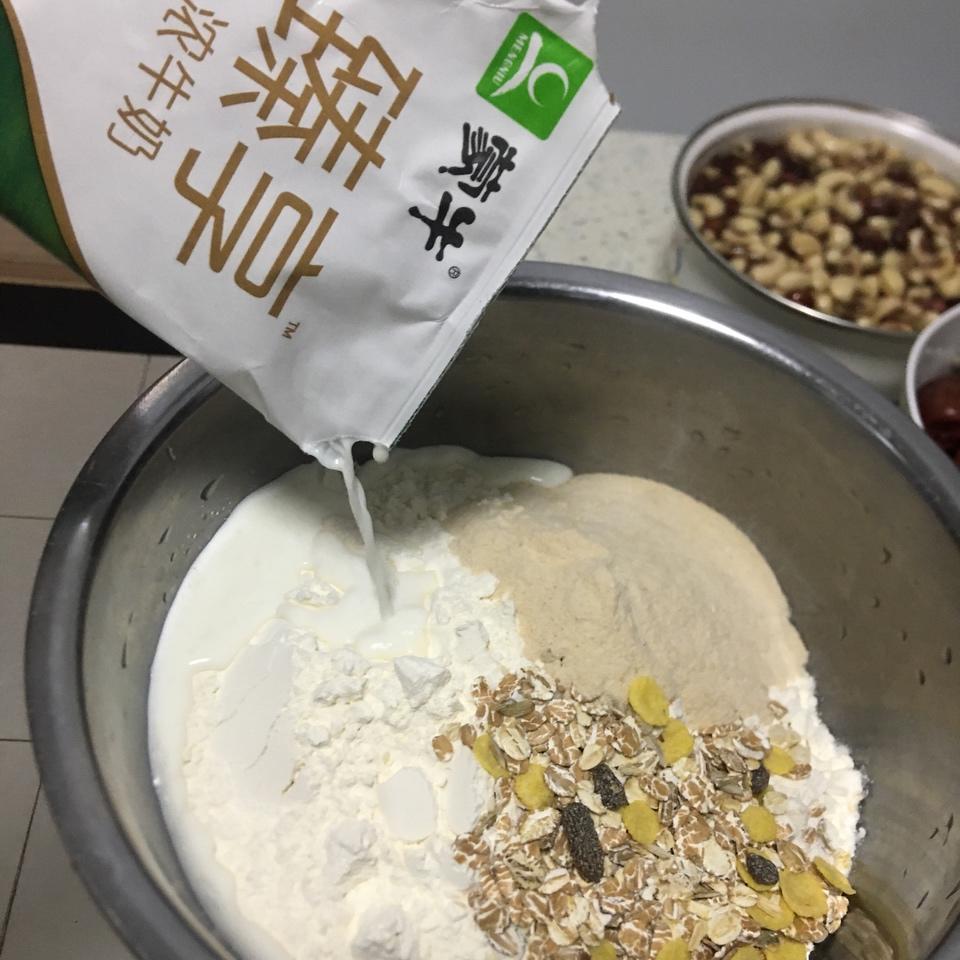 纯奶手撕吐司的做法 步骤1