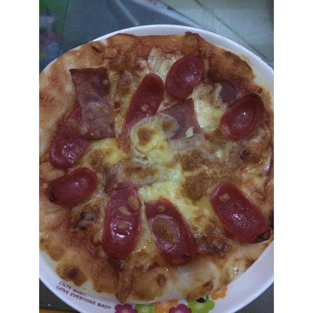 萨拉米薄底披萨 Salami Pizza