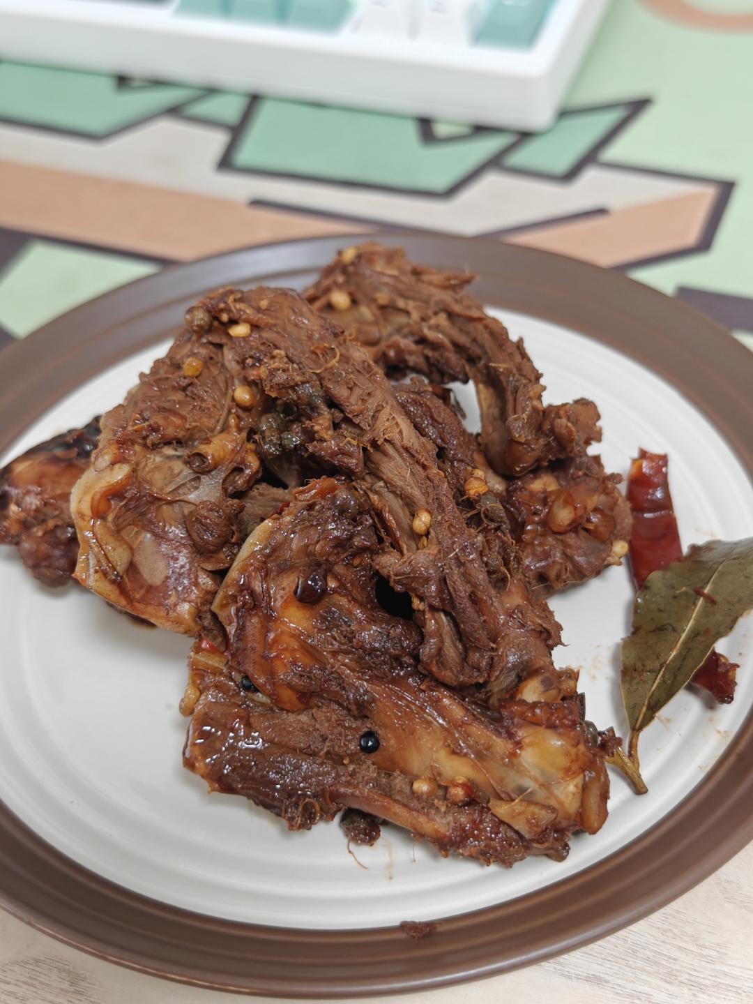 麻辣鸭锁骨（不输周黑鸭）