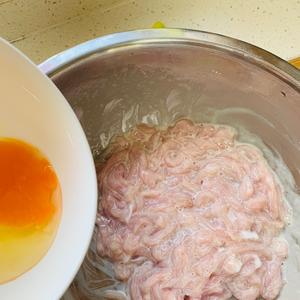 传统做法 京酱肉丝的做法 步骤6